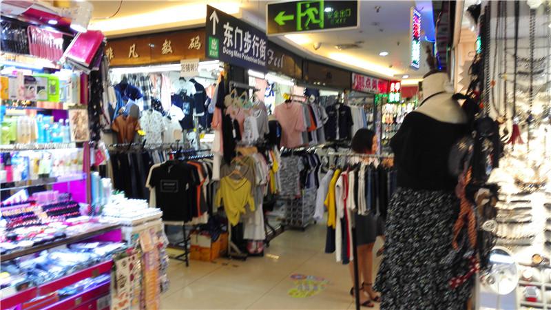 罗湖东门30㎡服装店成功转出_深圳生意转让|深圳商铺